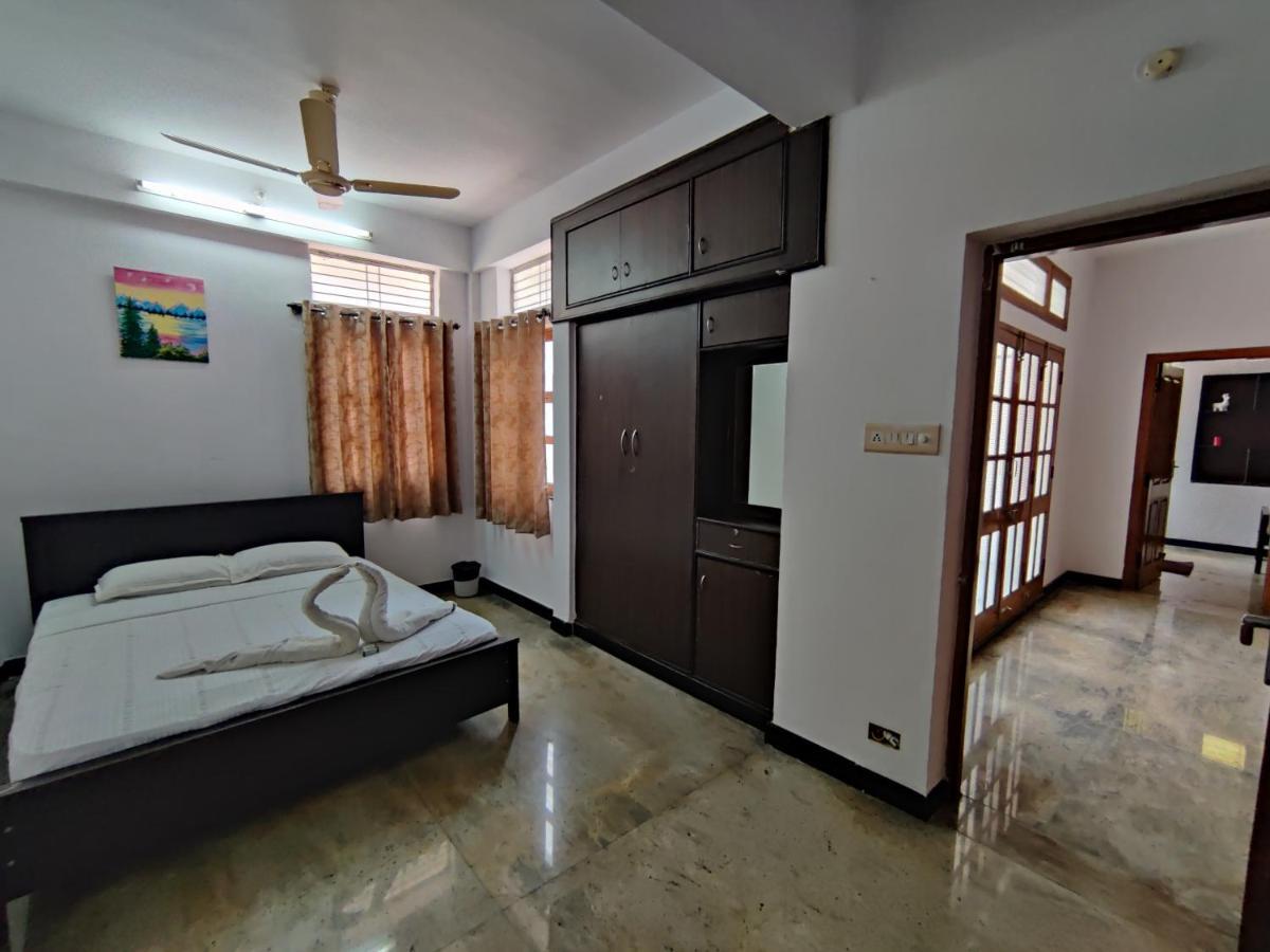 Yoga House Apartman Vanivilasa Puram Kültér fotó
