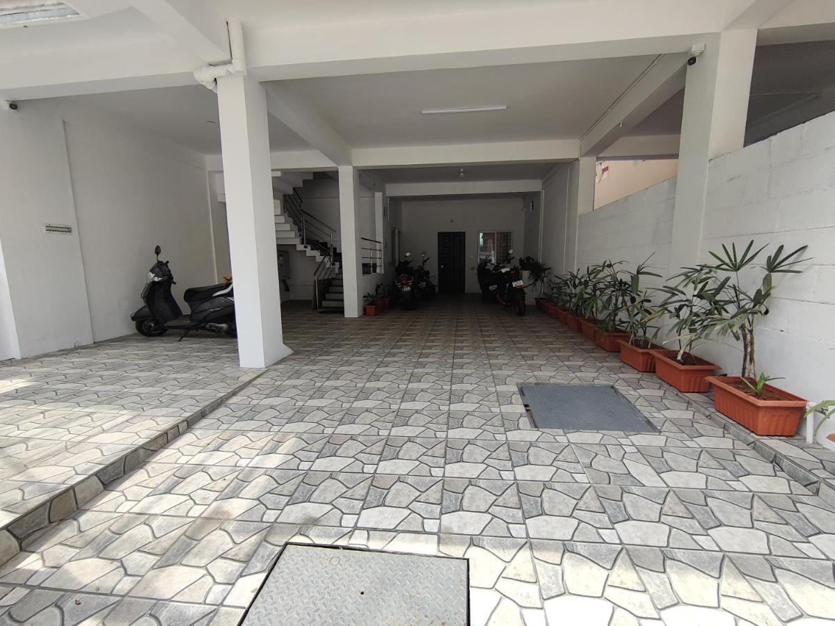 Yoga House Apartman Vanivilasa Puram Kültér fotó